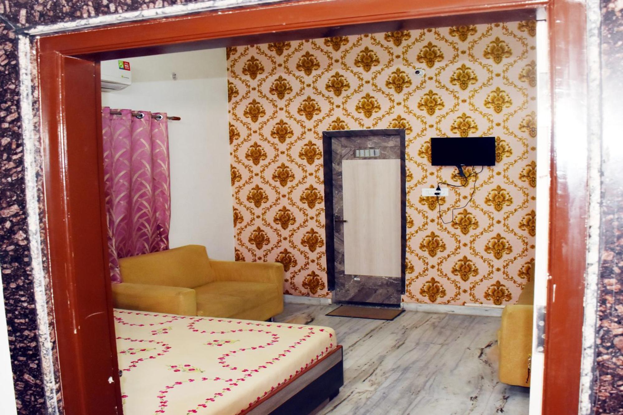 Ramaya Home Stay Varanasi Exterior photo