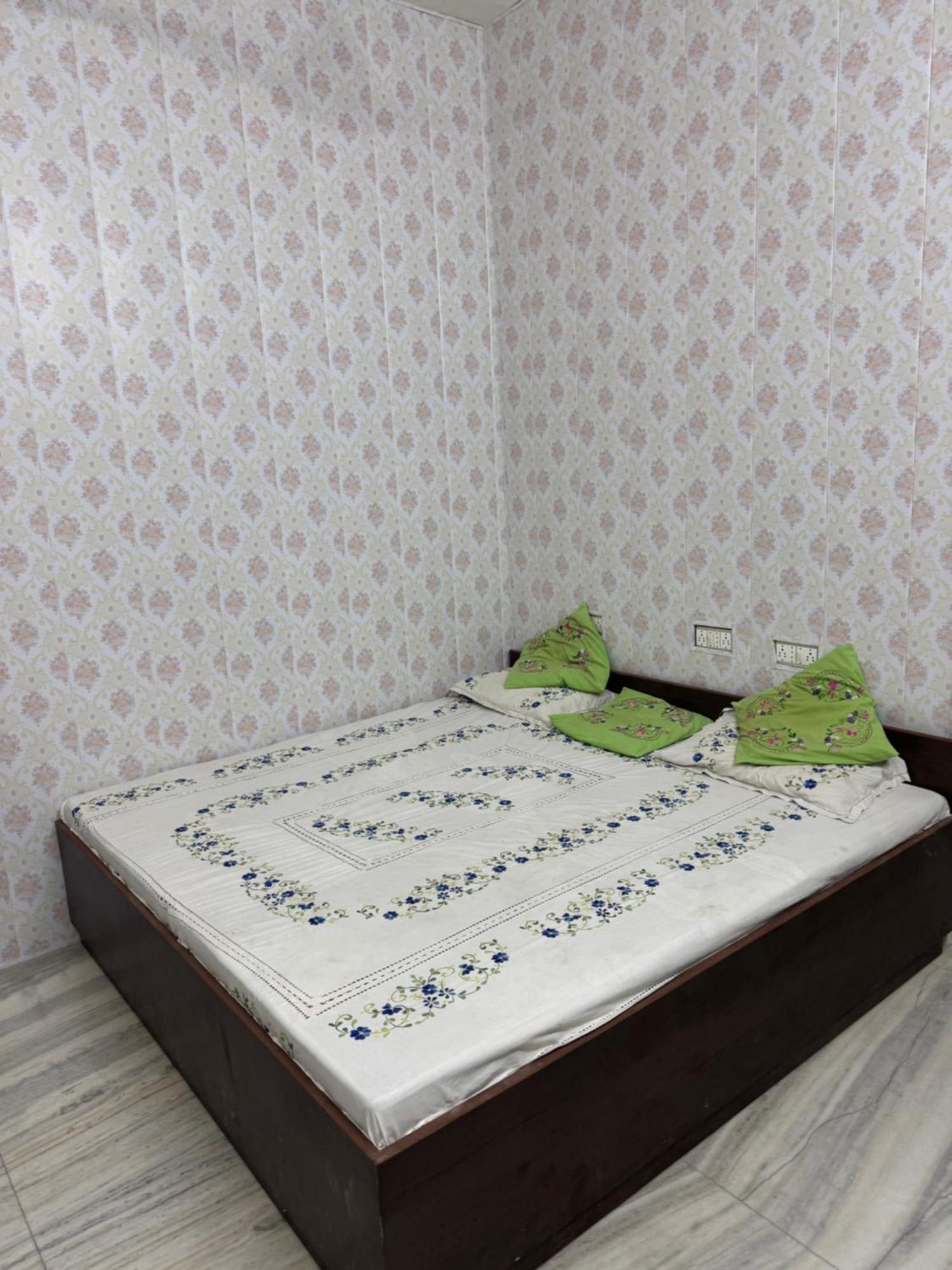 Ramaya Home Stay Varanasi Exterior photo